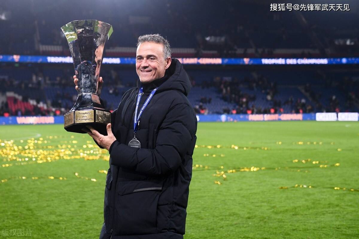 爱游戏全站 -今晨阿森纳备战法国杯，强势反弹细节曝光，引发热议，轮换策略成焦点(今日法国杯最新战况火热豪门对决)