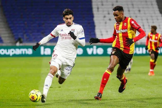 爱游戏电竞 -包含欧篮联赛程吃紧，里昂转会期刷新队史纪录，气氛紧张，更衣室氛围转暖的词条